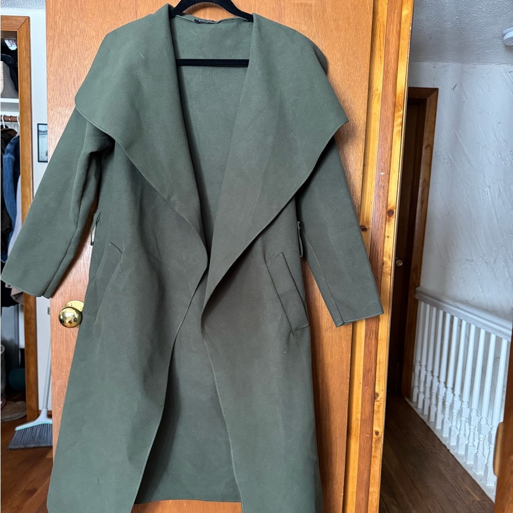 Boohoo green trench coat size M